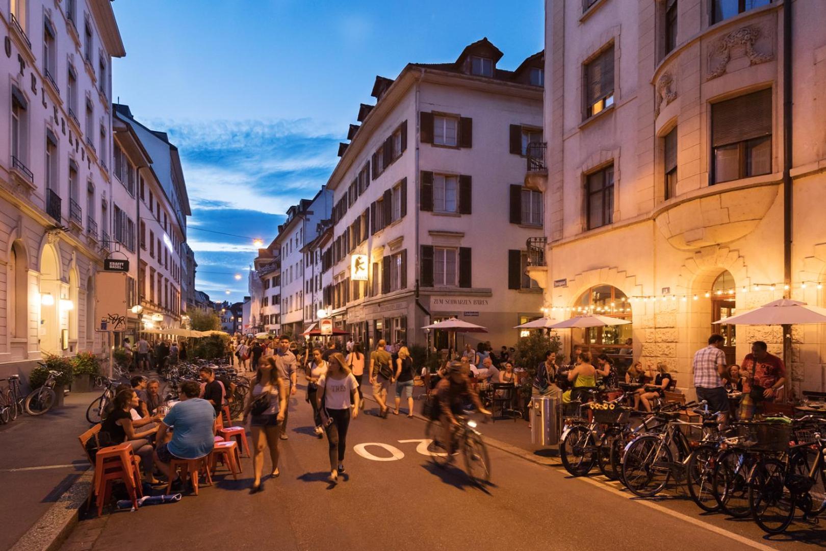 Special Primero Picasso Apartment Basel, Bahnhof Grossbasel 10-Star Екстериор снимка